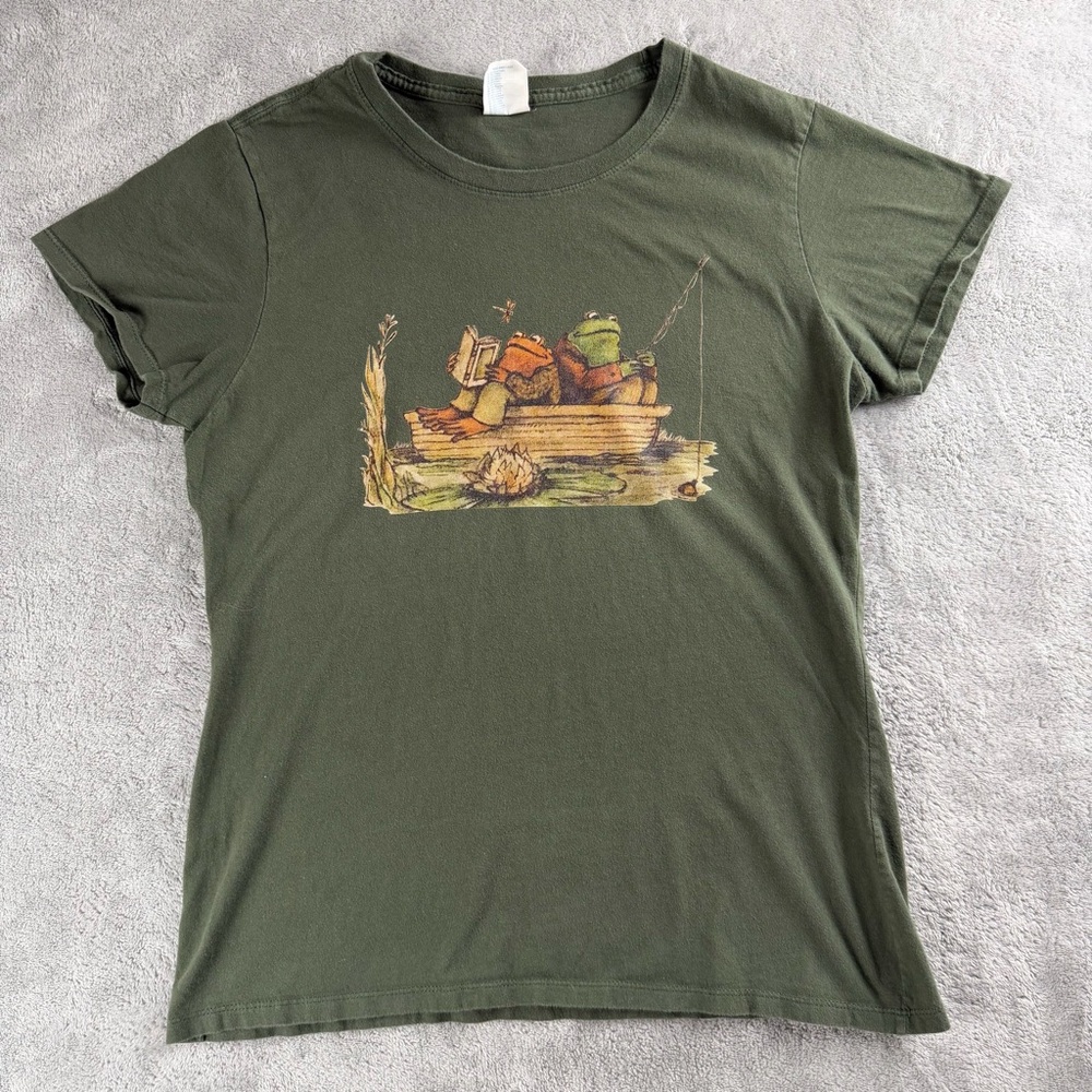 Frog and Toad Fishing T-Shirt Women's M 100% Cotton Port & Company